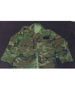 US Army Mens Small Regular Green Woodland Camo Jacke - $405.14 MXN