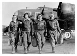 Women Airforce Service Pilots Wasp In Front Of B-17 5X7 Photograph Reprint - £6.70 GBP