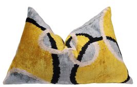 Canvello Luxury Yellow Gray Decorative Pillow With Down Insert, 16x24 Inches - $2,639.26 MXN