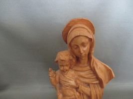 Faux Wood Madonna and Child 6 Inch Tall Figurine - £8.75 GBP
