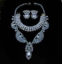 Stunning Blue Necklace Rhinestone earrings Bracelet Parure Vintage costume jewel - £121.92 GBP