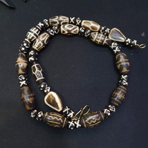 South Asian burmese antique Dzi Patterns pumtek petrified wood beads Nec... - $3,074.23 MXN