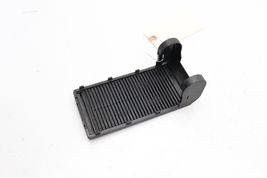 09-13 AUDI A3 8P CENTER CONSOLE CUP HOLDER SLIDING COVER LID TRIM E2020 image 9