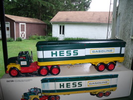 Hess Tractor Trailer NIB from the 1970&#39;s - £216.34 GBP