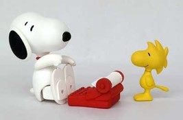 Snoopy Showcase Kubrick Vol 1 - $107.10