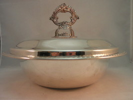 FB Rogers 1883 SilverPlate Large Round Serving Bowl &amp; Lid Gadroon Rim - $35.69