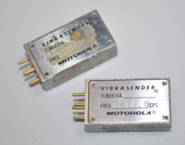 Lot of 2 Motorola TLN6824A Vibrasender 123.0 CPS - £14.72 GBP