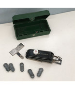 Vintage singer sewing button hole attachment button maker sold as is for... - $380.00 MXN
