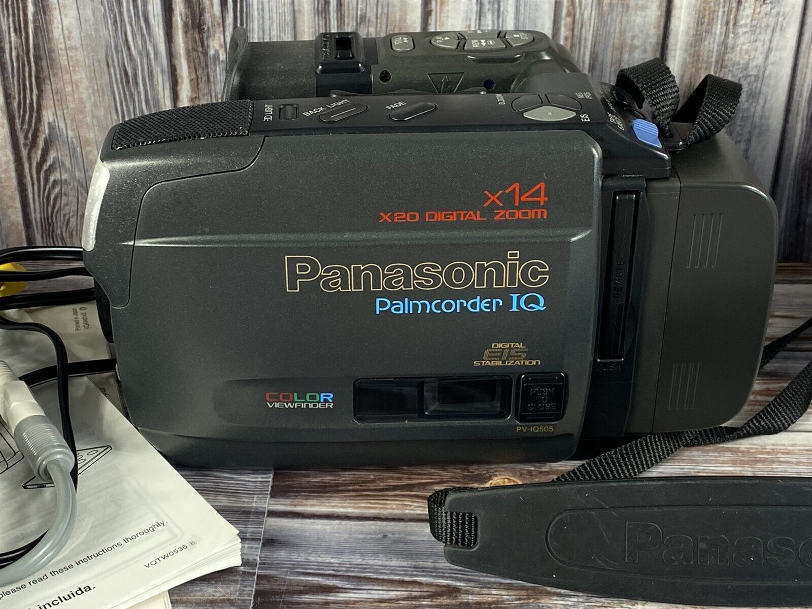 Primary image for VTG 90s Panasonic PV-IQ5050 Handheld Camcorder Palmcorder IQ w/ Remote - READ!