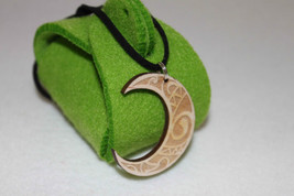 Celtic Moon Jewelry With 20&quot; Leather Necklace Gift Felt Jewellery Box Free - £7.52 GBP