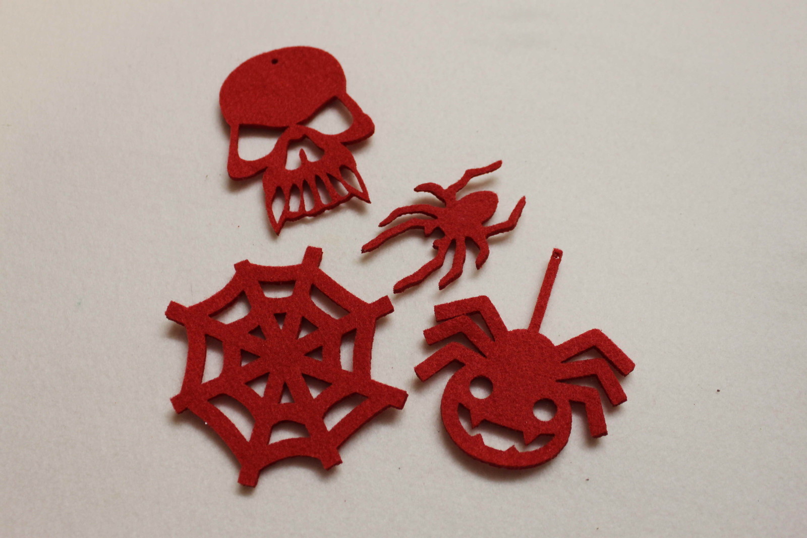 Felt Halloween House Decor Frigde Magnetic set of 4 Skull Spiders Cobweb... - $2.30+