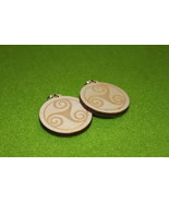 WOOD IRISH SPIRAL CELTIC PENDANT NECKLACE - $72.22 MXN