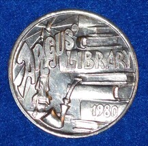 Argus Library Authentic New Orl EAN S Mardi Gras Aluminum Doubloon Books Pipe - £2.35 GBP