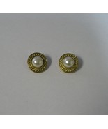 Women&#39;s Golden-Tone Metal Fashion Costume Faux Pearl Clip On Earrings VI... - £11.21 GBP