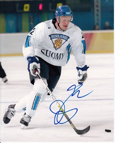 Olli Jokinen Signed Autographed Glossy 8x10 Photo - Team Finland - £11.86 GBP