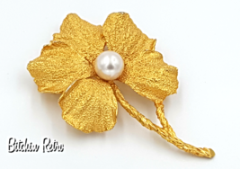 Hobe Vintage Flower Brooch with Faux Pearl and Very Collectible  - £36.17 GBP
