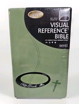 KJV Soft Touch Visual Reference BIBLE . Green New Sealed . - $271.41 MXN
