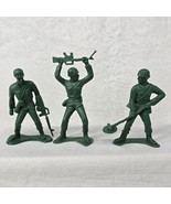 Soldier Figures 5&quot; Plastic Lot of 3 Green Infantry Metal Detector Made i... - $142.03 MXN