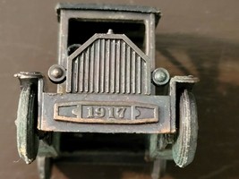Vintage 1917 Ford Classic Car Miniature Model Die-Cast Metal Pencil Sharpener - £3.52 GBP