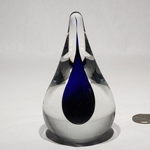 Art Glass Clear Cased Cobalt Blue Teardrop Shaped 4.5&quot; Paperweight - £28.63 GBP