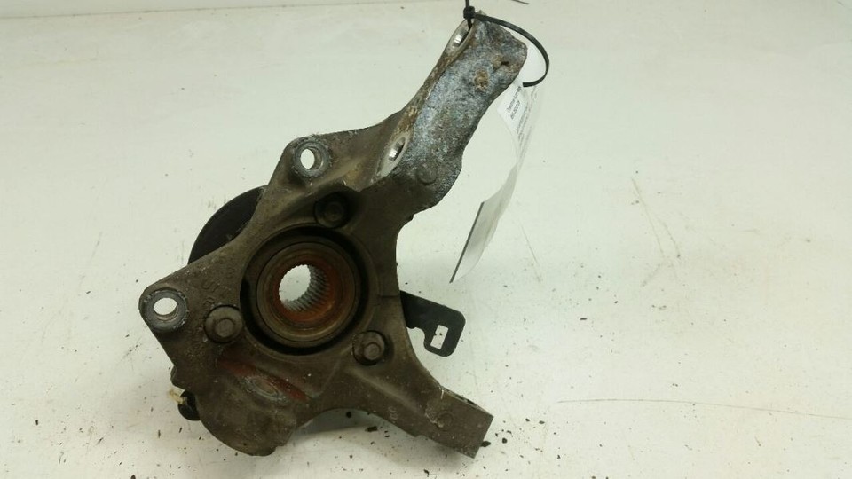 Passenger Right Front Spindle Knuckle Hub Bearing Fits 01-05 Chevy Impal... - $32.96