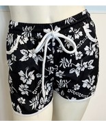 Black and White Floral Beach Shorts Size S - €10,54 EUR