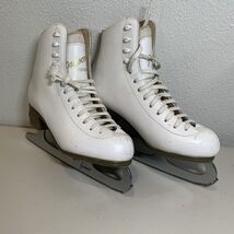 Jackson Mystique White Figure Ice Skates Size 6 - $1,020.05 MXN