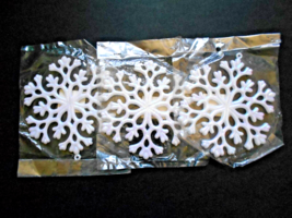 3 - Plastic White Snowflake 4&quot; Ornaments - £5.40 GBP