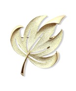 Vintage Autumn KMT Textured Gold Tone Leaf Maple Brooch Pin New Old Stock - £13.19 GBP