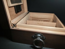Brizard  "Hacienda" Humidor - 60 / 70 ct Measures 14" L x 12" W x 5" H USA NIB image 5