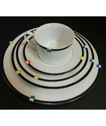 Five Piece Place Setting Mikasa L5548 EBONY ACCENT - $67.75 CAD