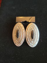 Vintage JJ Earrings - £11.19 GBP