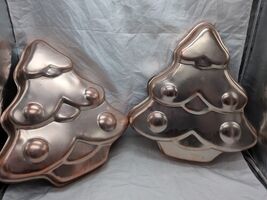 (2) Vintage Christmas Tree Cake Pans 9 1/2&quot; X 9&quot; X 1 1/2&quot; - $27.90 CAD