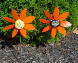 Artline Halloween Yard Lawn Flower Spinners Windmill Daisy Black Cat Ghost &#39;92 - £19.94 GBP