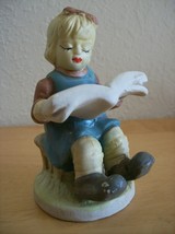 Vintage Ceramic Girl Reading Book Figurine Made in China - £15.92 GBP