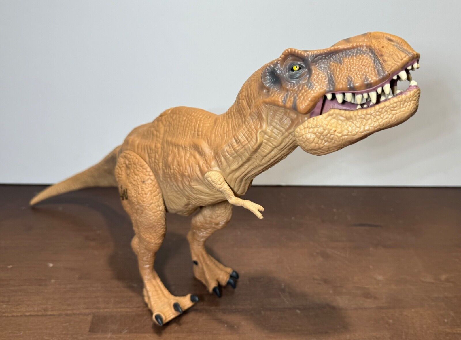 Jurassic World Chomping T-Rex Figure Hasbro JW 2015 Tyrannosaurus - $15.00