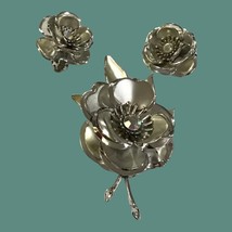 Vintage Aurora Borealis Rhinestone and Silver Tone Flower Brooch &amp;Earrings Set - £39.96 GBP