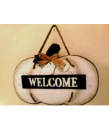 Pumpkin large wood Sign Hanger - $711.41 MXN