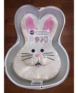 Vintage Wilton Easter Spring Bunny Rabbit Cake Pan Jello Mold 2105-2074 - $10.00