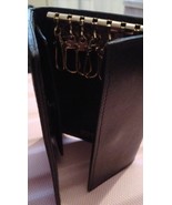 LEATHER KEY CASE WITH INDIVIDUAL METAL KEY RINGS - $238.20 MXN