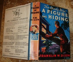 Hardy Boys 16 A Figure in Hiding 1945A-11 hcdj very good Franklin W. Dixon - $33.95