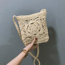 Summer Straw Crossbody Bags Women Flower Crochet Braided Shoulder Bag Rattan Bea - £16.35 GBP