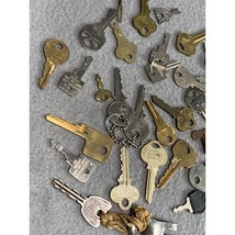 Vintage 32 Key Collection for Crafts &amp; Decor - $13.37