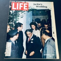 VTG Life Magazine November 1 1968 - Jacqueline Kennedy Onassis&#39; Wedding - £10.56 GBP