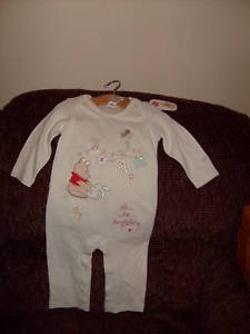 Primary image for Disney's Winne the Pooh Outfit  Size 12 months (NEW) HTF