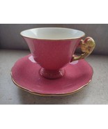 Royal Winton Petunia Flower Handle Tea Cup And Saucer Pink *Damaged* - $20.02 CAD