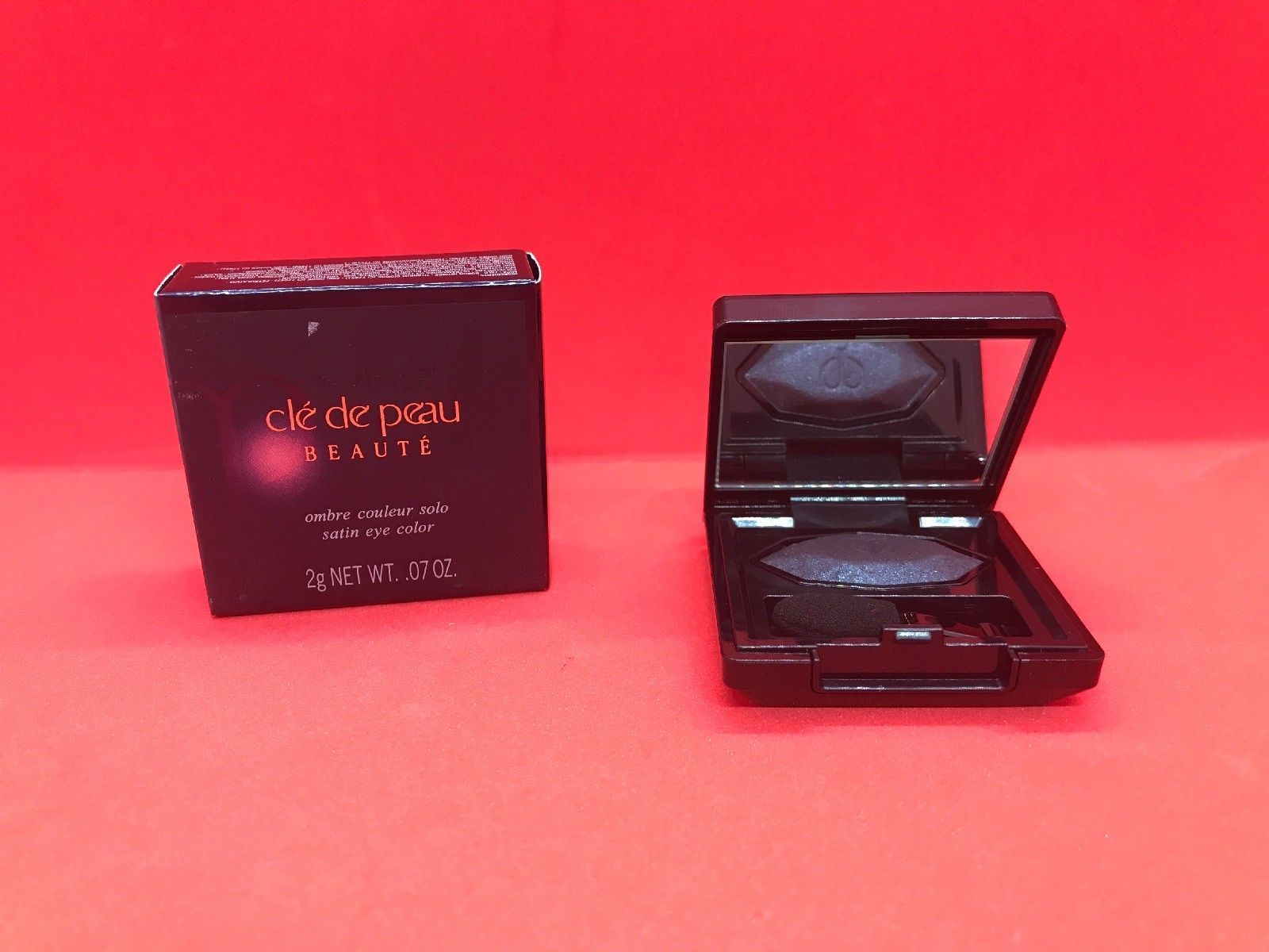 Cle De Peau Beaute Powder Eye Shadow 102 Satin Eye Color 2g/.07oz. NEW I... - $22.76