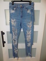 American Eagle Mom Jeans Straight Legged Distressed Blue Size 6 Women's EUC - $25.20