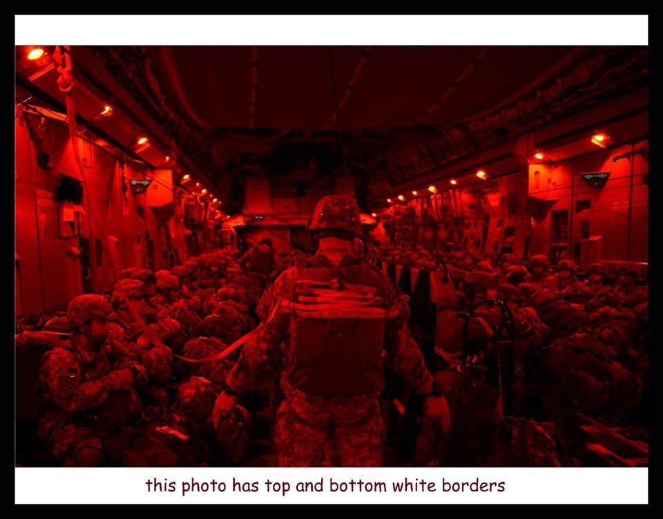 82ND AIRBORNE PARATROOPER C-17 OUTBOARD PERSONNEL STAND UP PUBLICITY PHO... - $8.50