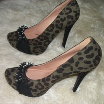 womens shoes heels stilettos camo with spikes size 8.5 nib - £32.32 GBP